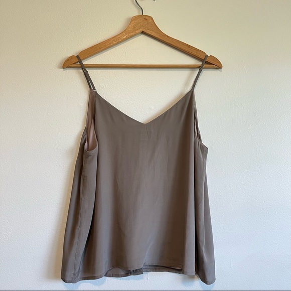 NWT Frank and Oak Silk Blend Button-Accented Tank Top | Size Medium - Picture 2 of 6